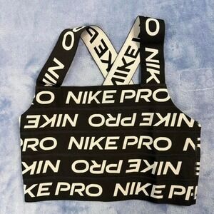 Nike Pro black sports bra women Size M